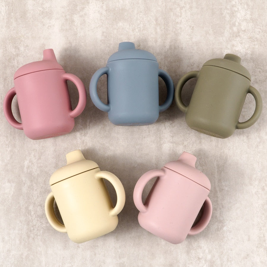 Portable Baby Feeding Drinkware Cup Newborn Learning Hand Shank Bottles